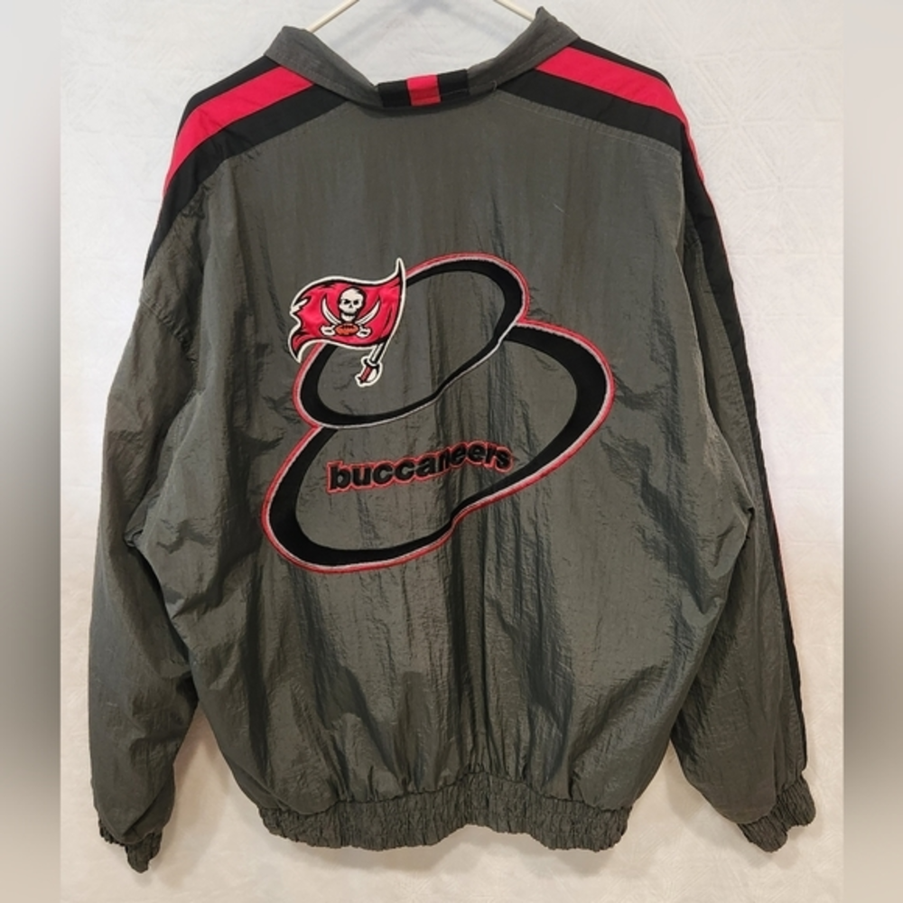 Vintage Logo Athletic Tampa Bay Buccaneers Windbreaker Jacket Size Men’s XL‎